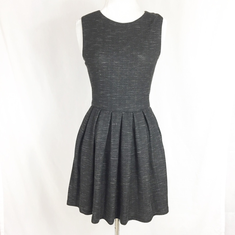 Aritzia Talula Waldorf Dress Sz 4